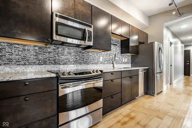 $239,900 | 825 North Delaware Street, Unit 3C, Indianapolis, IN 46204