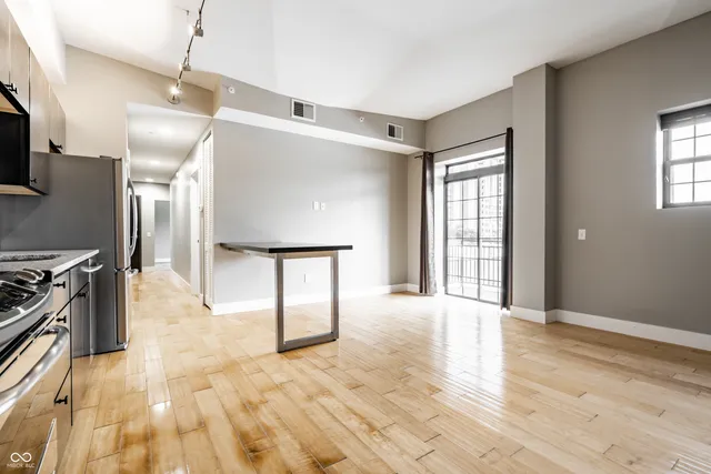 $239,900 | 825 North Delaware Street, Unit 3C, Indianapolis, IN 46204