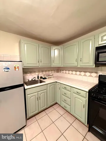 $1,500 | 5118 Oakland Street, Unit 2, Philadelphia, PA 19124