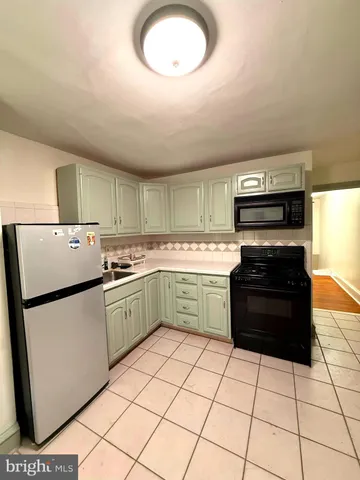 $1,500 | 5118 Oakland Street, Unit 2, Philadelphia, PA 19124