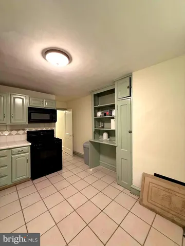 $1,500 | 5118 Oakland Street, Unit 2, Philadelphia, PA 19124