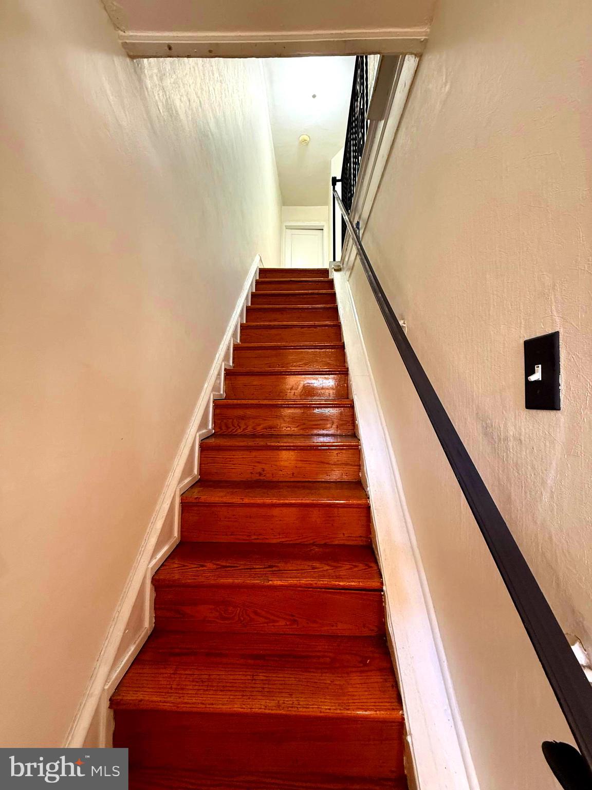 5118 Oakland Street, Unit 2 Philadelphia, PA 19124 - Photo 8 of 36 a view of entryway