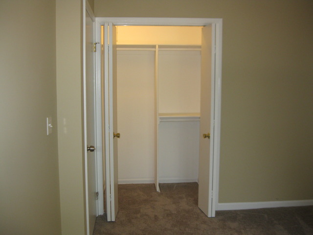 2210 Midhurst Road Downers Grove, IL 60516 - Photo 10 of 25