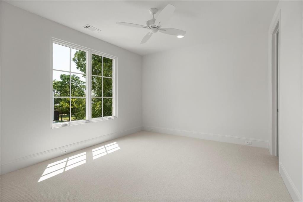 3935 Rochelle Drive Dallas, TX 75220 - Photo 20 of 27 an empty room with a window