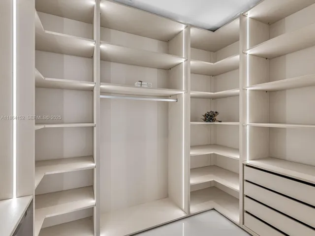 $2,050,000 | 700 Northeast 24th Street, Unit 4603, Miami, FL 33137