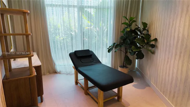 $2,050,000 | 700 Northeast 24th Street, Unit 4603, Miami, FL 33137