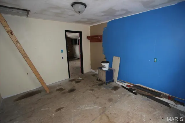 $52,900 | 306 South Mine La Motte Street, Fredericktown, MO 63645