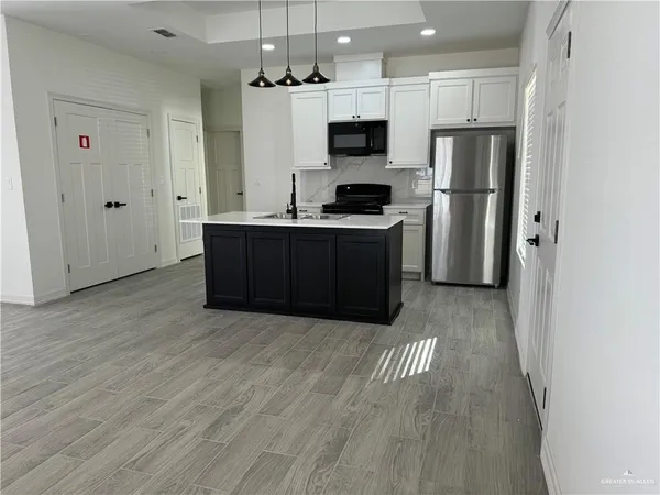 $1,250 | 5613 Notre Dame Avenue, Unit 1, McAllen, TX 78504