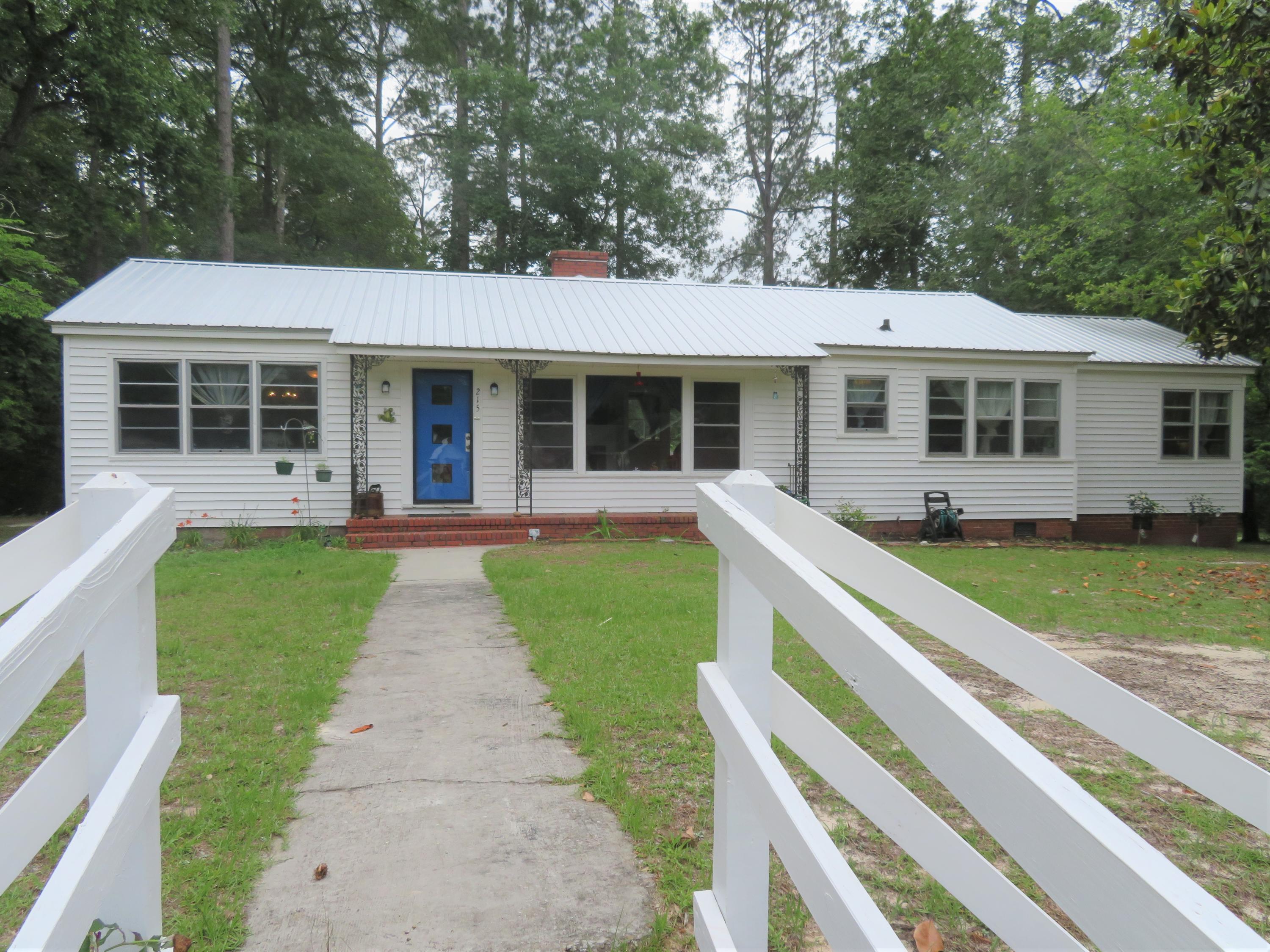 215 Churchill Road Walterboro, SC 29488 - Photo 2 of 16 IMG_0045