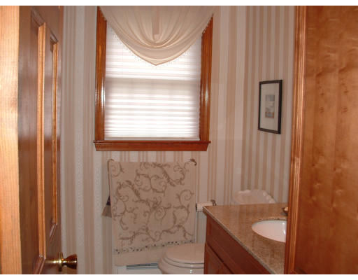 35 Virginia Road Tyngsborough, MA 01879 - Photo 5 of 9
