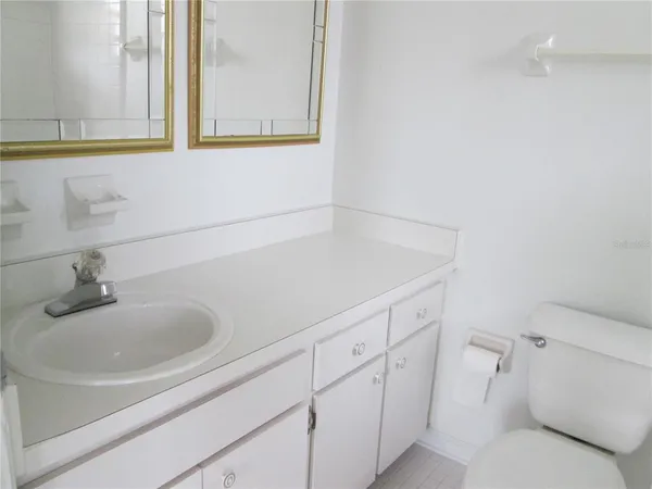 $1,450 | 1304 Lambdeth Court, Sun City Center, FL 33573