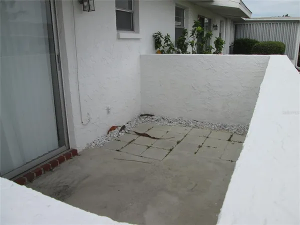 $1,450 | 1304 Lambdeth Court, Sun City Center, FL 33573