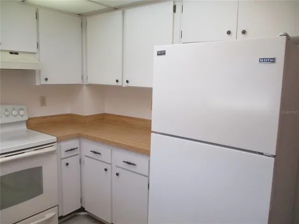 $1,450 | 1304 Lambdeth Court, Sun City Center, FL 33573