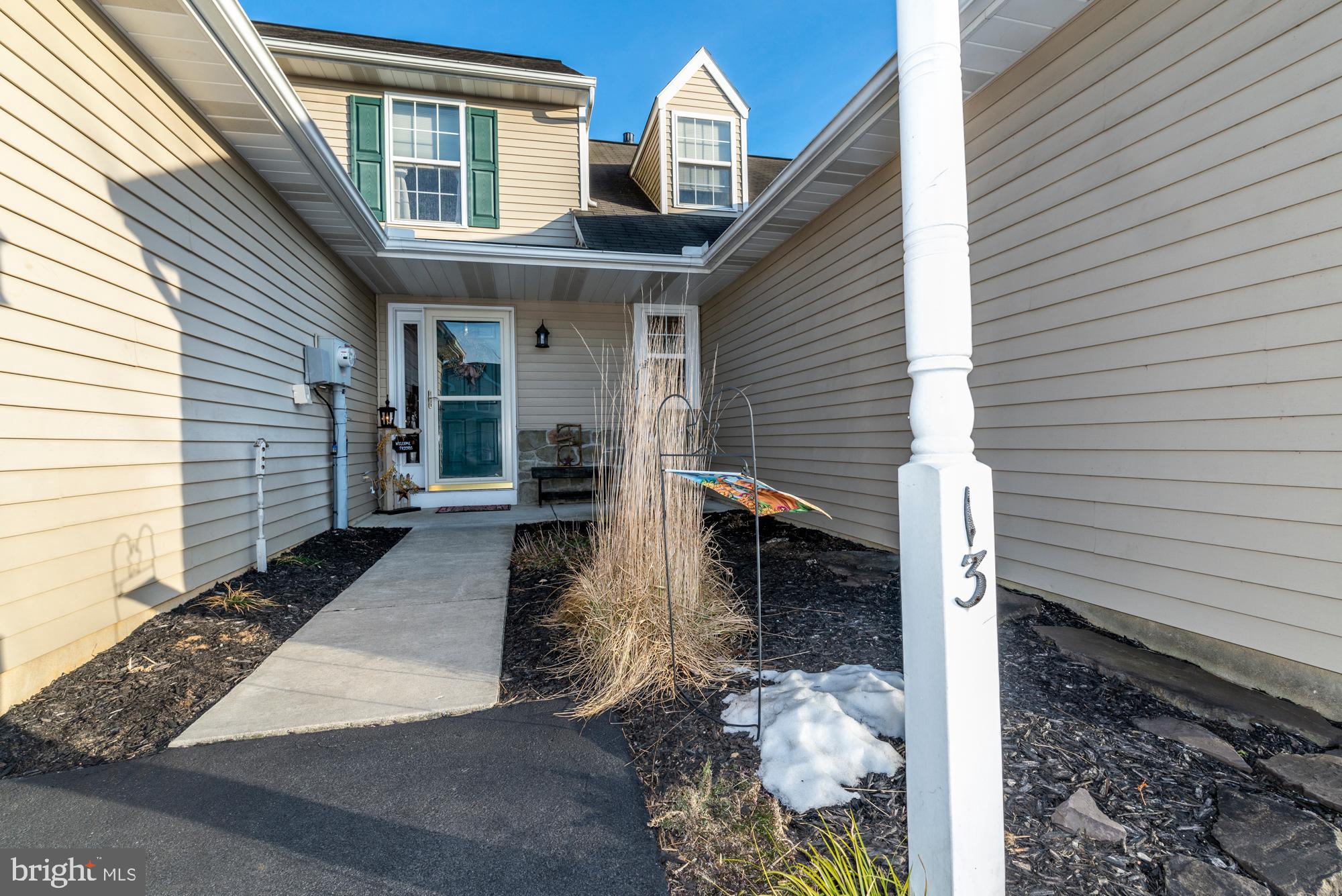 13 Sandstone Court Lititz, PA 17543 - Photo 1 of 27 Gallery Image 1