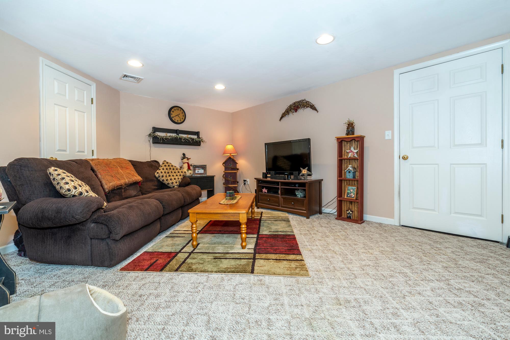 13 Sandstone Court Lititz, PA 17543 - Photo 14 of 27 Gallery Image 14
