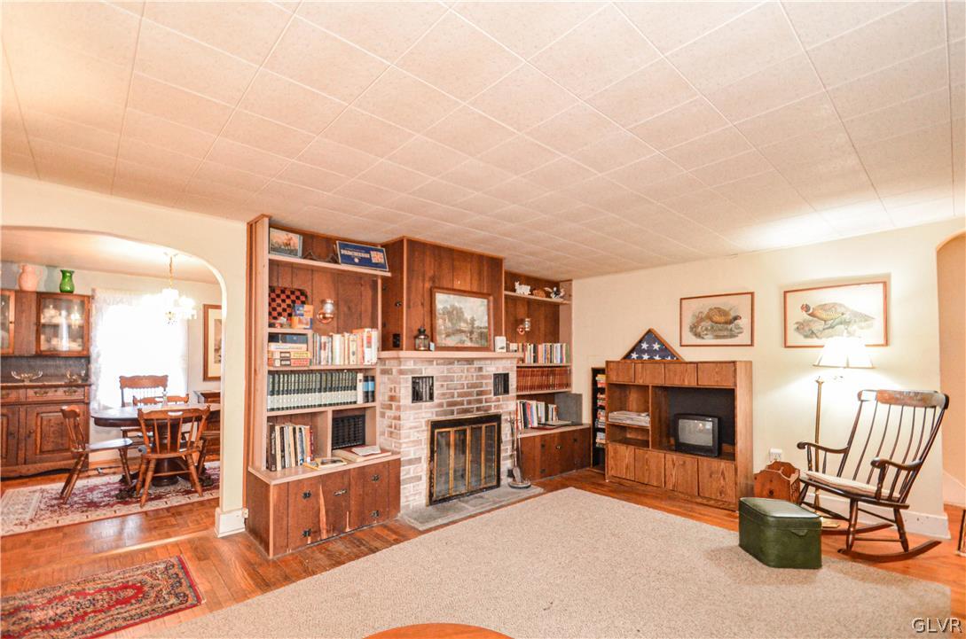 3185 Morgan Hill Road Easton, PA 18042 - Photo 3 of 26 Gallery Image 3