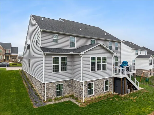 $915,000 | 4018 Overview Drive, Canonsburg, PA 15317