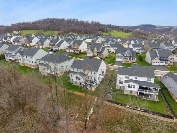 $915,000 | 4018 Overview Drive, Canonsburg, PA 15317