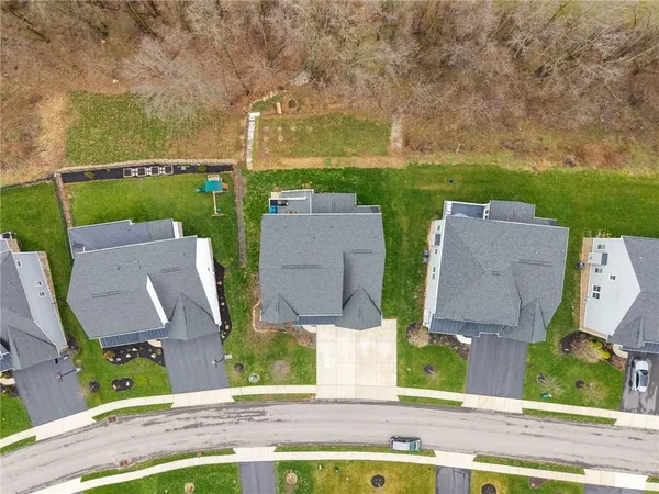 $915,000 | 4018 Overview Drive, Canonsburg, PA 15317
