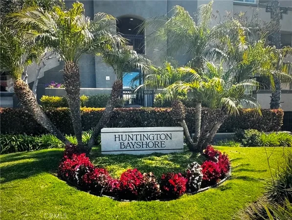 $4,000 | 420 Lake Street, Unit 101, Huntington Beach, CA 92648