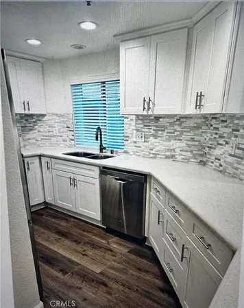 $4,000 | 420 Lake Street, Unit 101, Huntington Beach, CA 92648