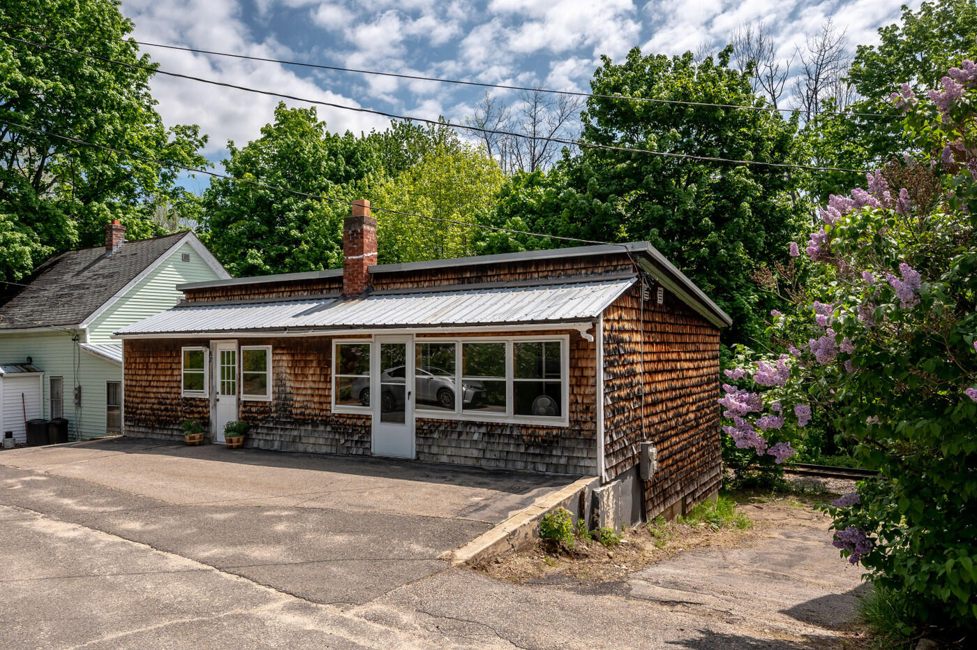 87 charles-4.jpg-vsuniqueid-646cd6c0ba5b