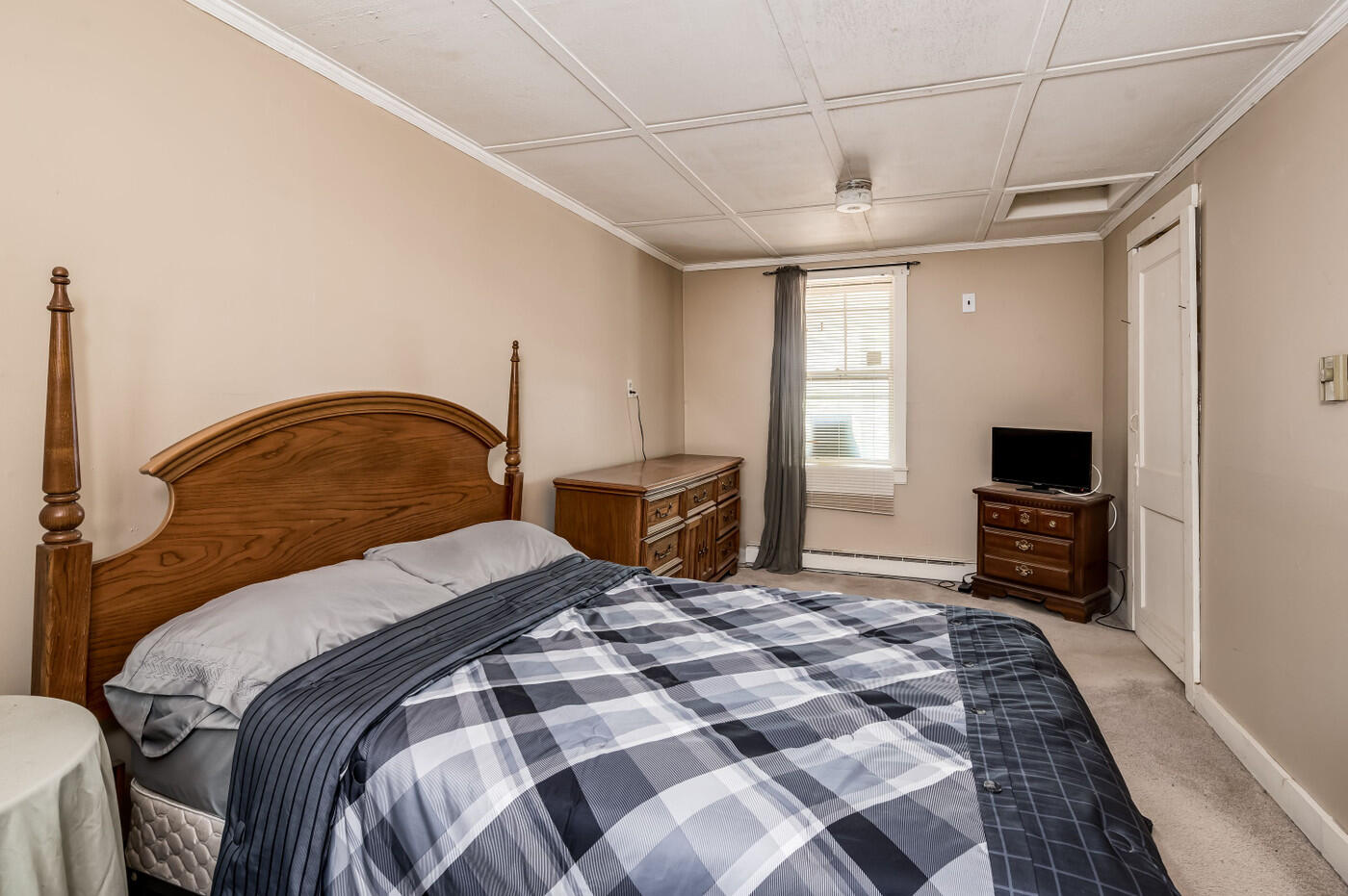 87 Charles Street Milton, NH 03851 - Photo 19 of 20 87 charles-24.jpg-vsuniqueid-646cd7d75c0