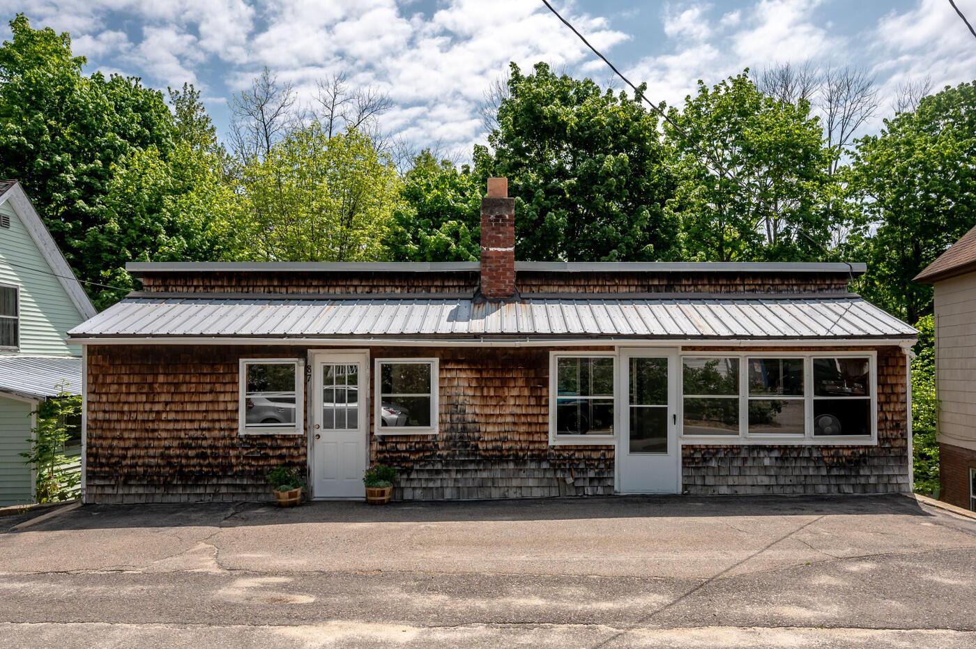 87 Charles Street Milton, NH 03851 - Photo 3 of 20 87 charles-2.jpg-vsuniqueid-646cd698976d