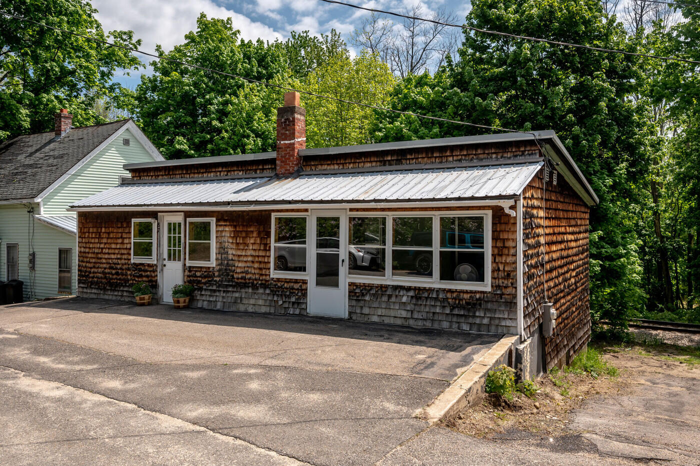 87 Charles Street Milton, NH 03851 - Photo 4 of 20 87 charles-3.jpg-vsuniqueid-646cd6c1a584