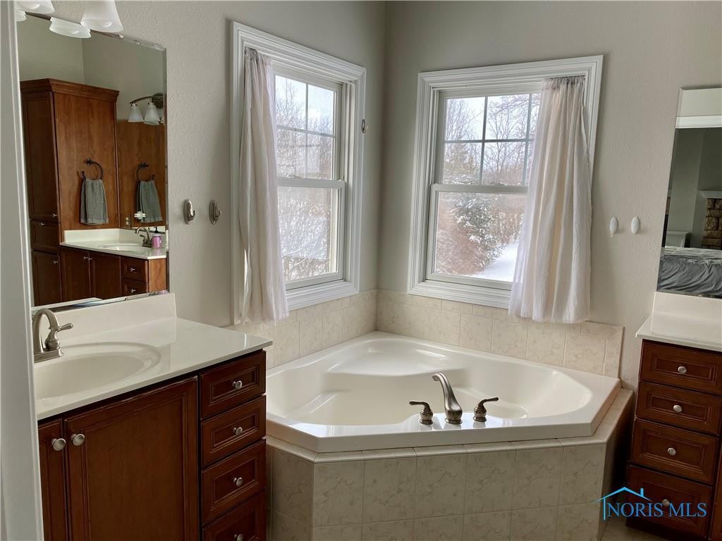 3032 Alex Court Maumee, OH 43537 - Photo 23 of 35 Gallery Image 23