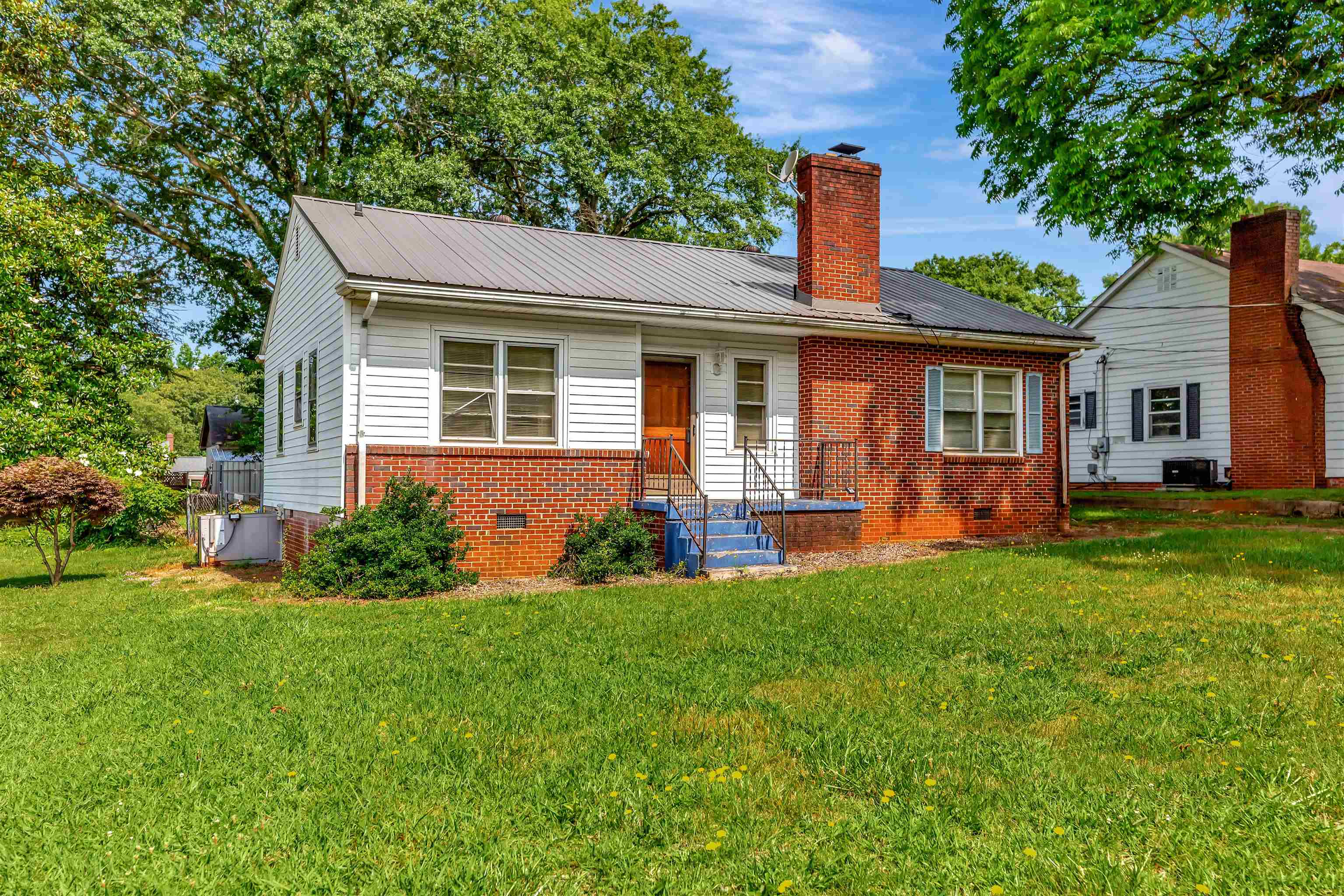 10 Rutledge Avenue Greenville, SC 29617 - Photo 2 of 22 Gallery Image 2