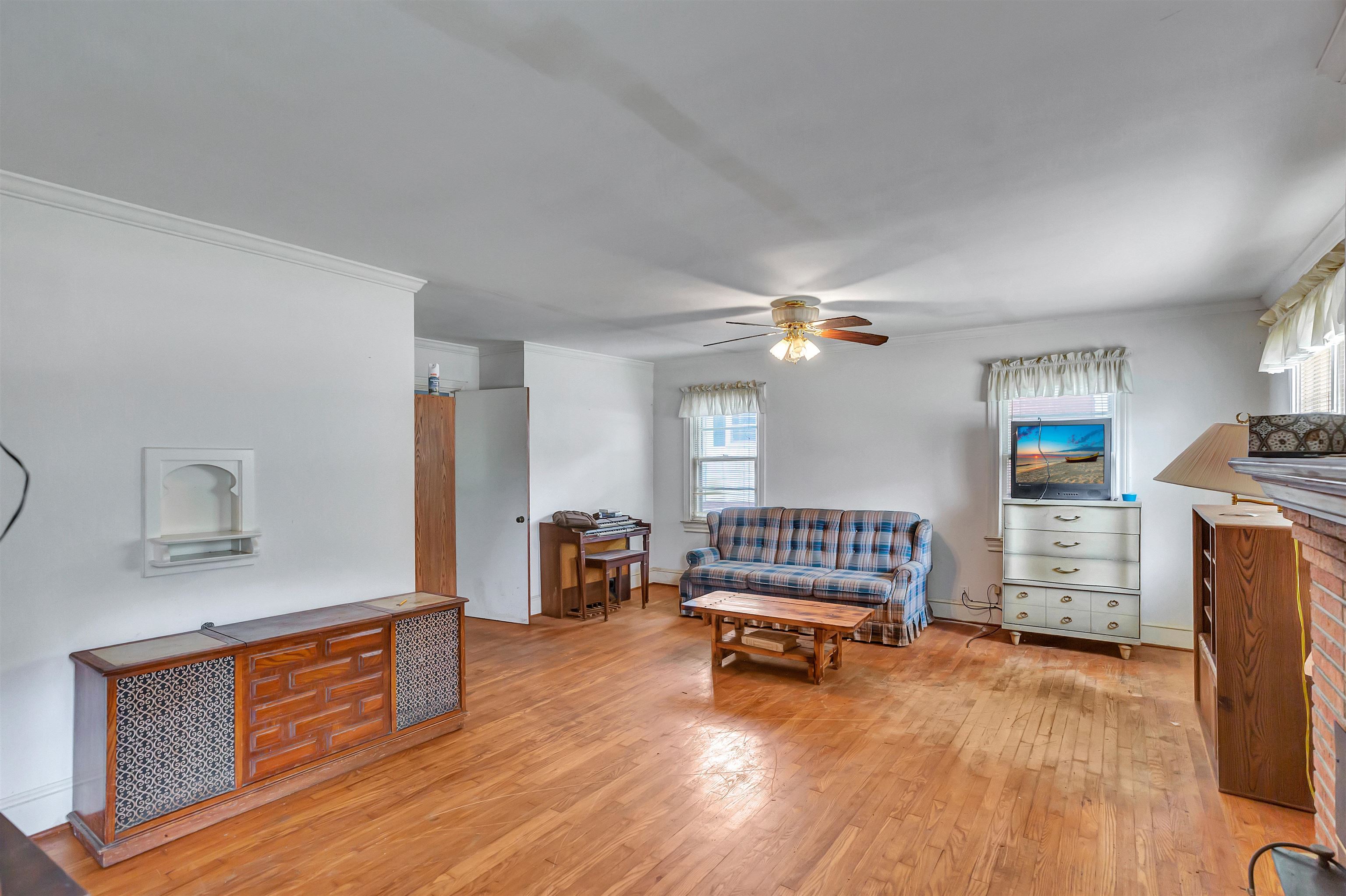 10 Rutledge Avenue Greenville, SC 29617 - Photo 5 of 22 Gallery Image 5