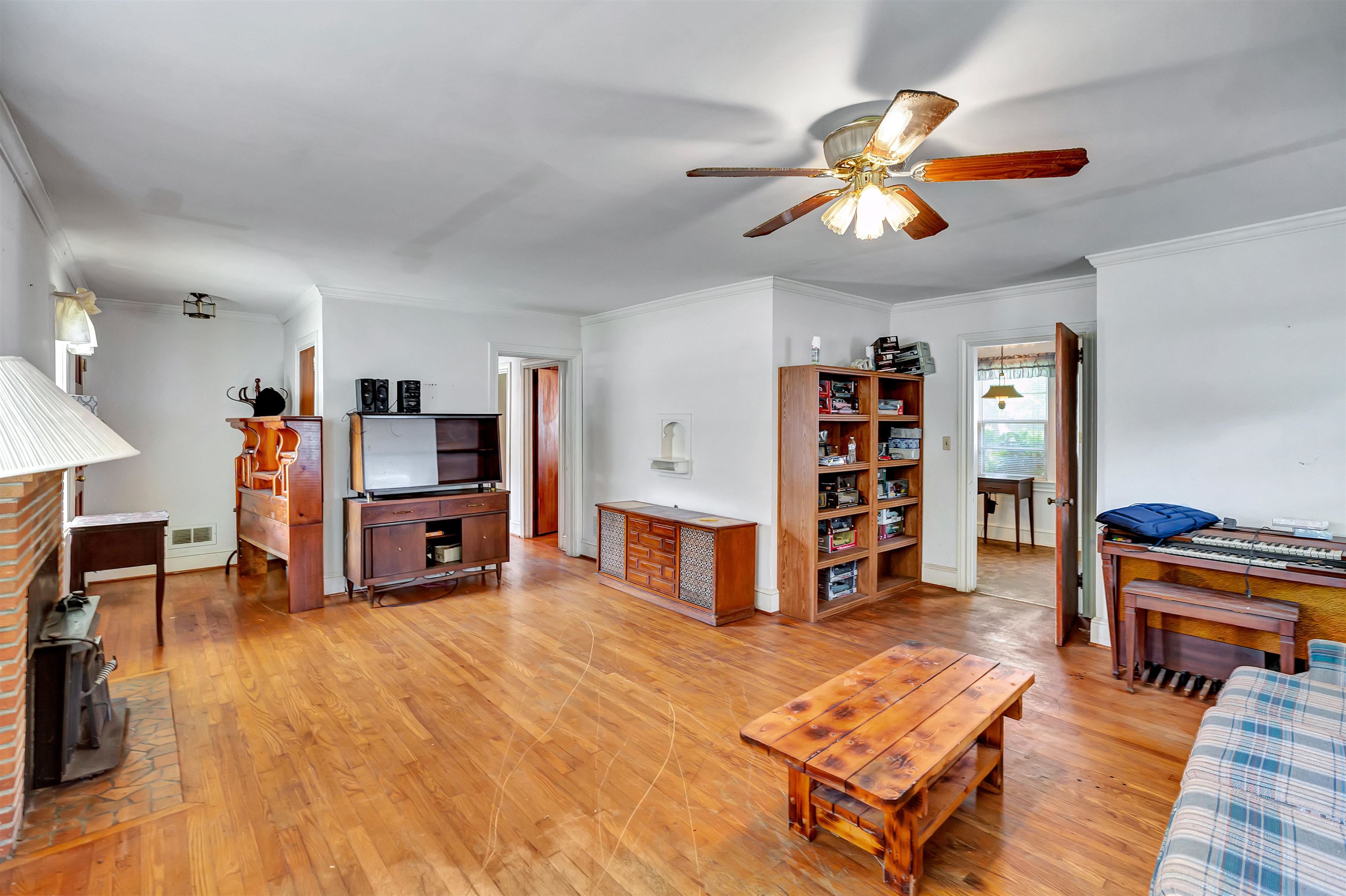 10 Rutledge Avenue Greenville, SC 29617 - Photo 6 of 22 Gallery Image 6