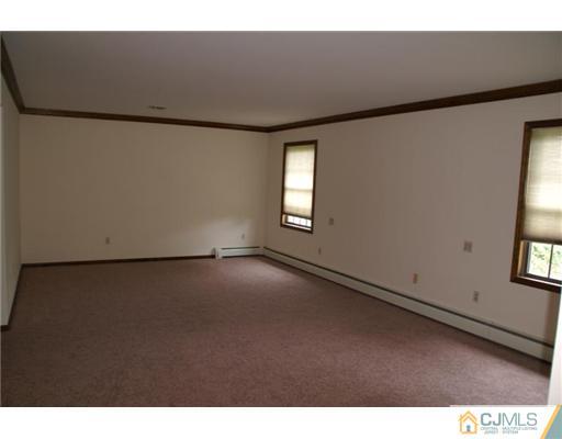 6 Weller Road Milltown, NJ 08850 - Photo 6 of 10 Gallery Image 6