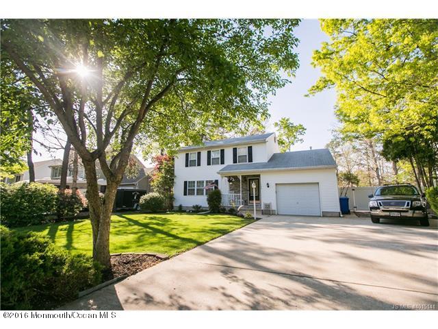 120 Torpedo Road Manahawkin, NJ 08050 - Photo 3 of 10 a view of a house with a yard