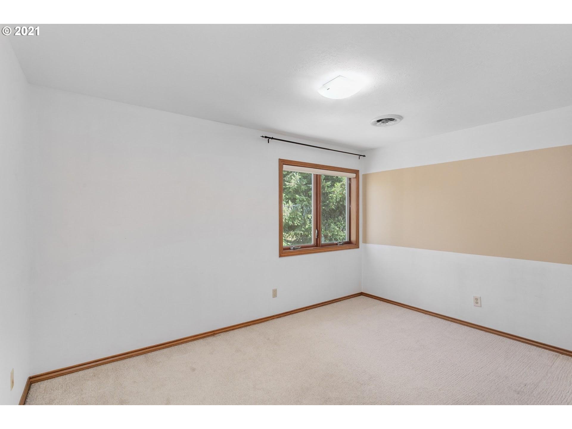 11631 Northwest Old Cornelius Pass Road Portland, OR 97231 - Photo 19 of 32 Bedroom