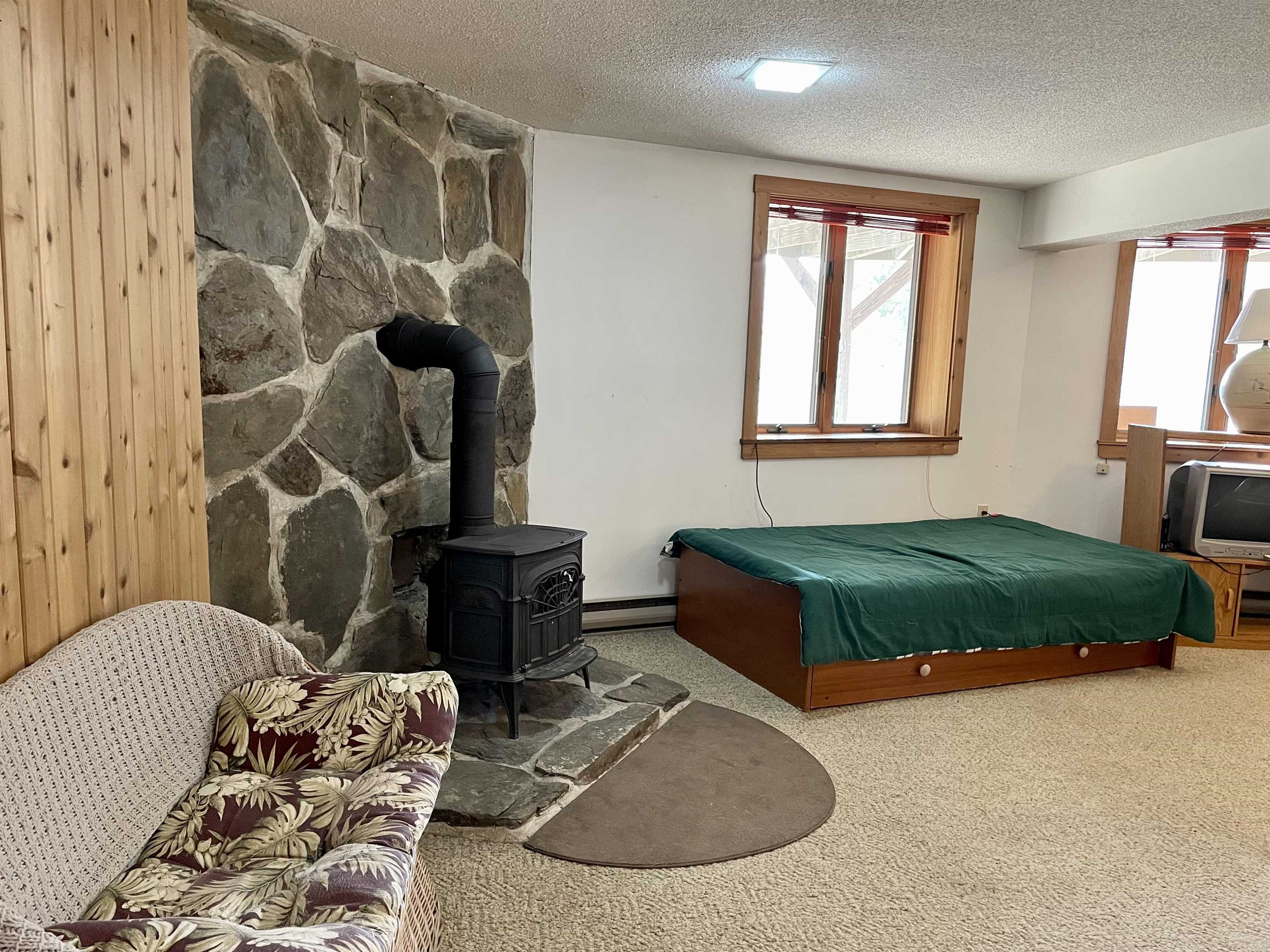 350 Bixby Road Ludlow, VT 05149 - Photo 23 of 35