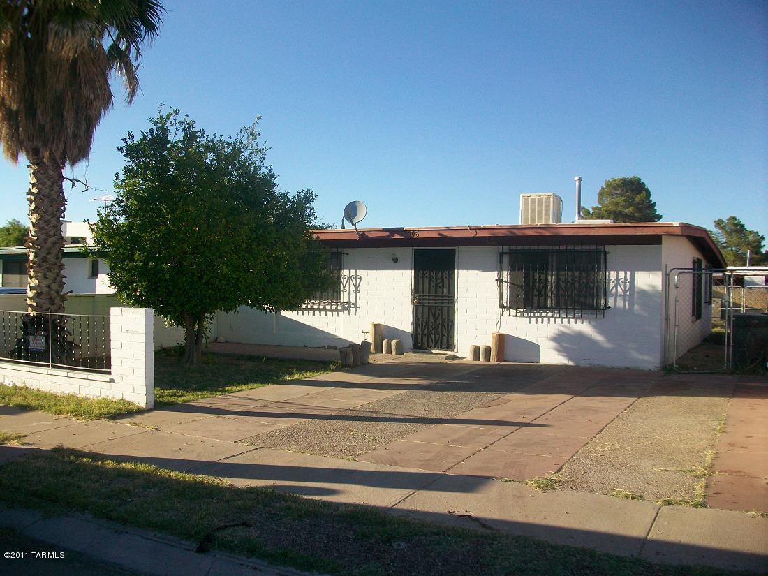 206 West Mossman Road Tucson, AZ 85706 - Photo 1 of 5 Gallery Image 1