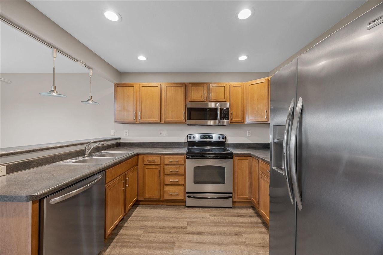 170 South Park Ridge Road North Liberty, IA 52317 - Photo 11 of 44 Gallery Image 11