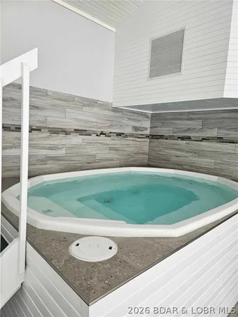 $248,000 | 43 Southwood Shores Circle, Unit 1D, Lake Ozark, MO 65049