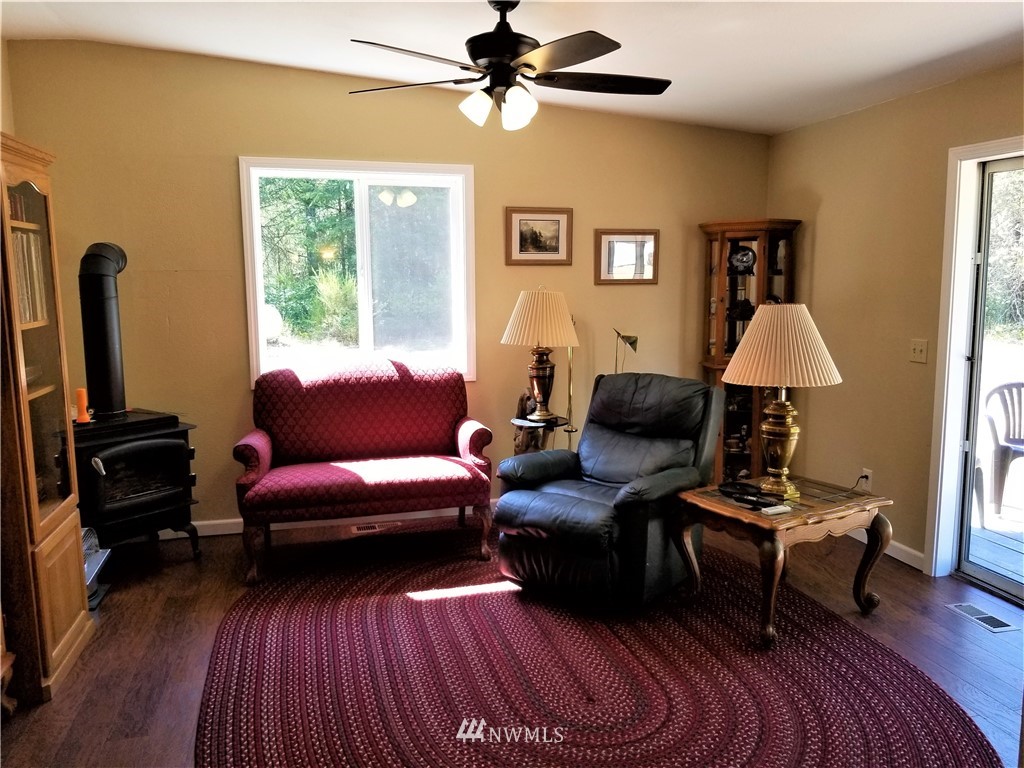 3110 West Martin Road Shelton, WA 98584 - Photo 10 of 15 Gallery Image 10