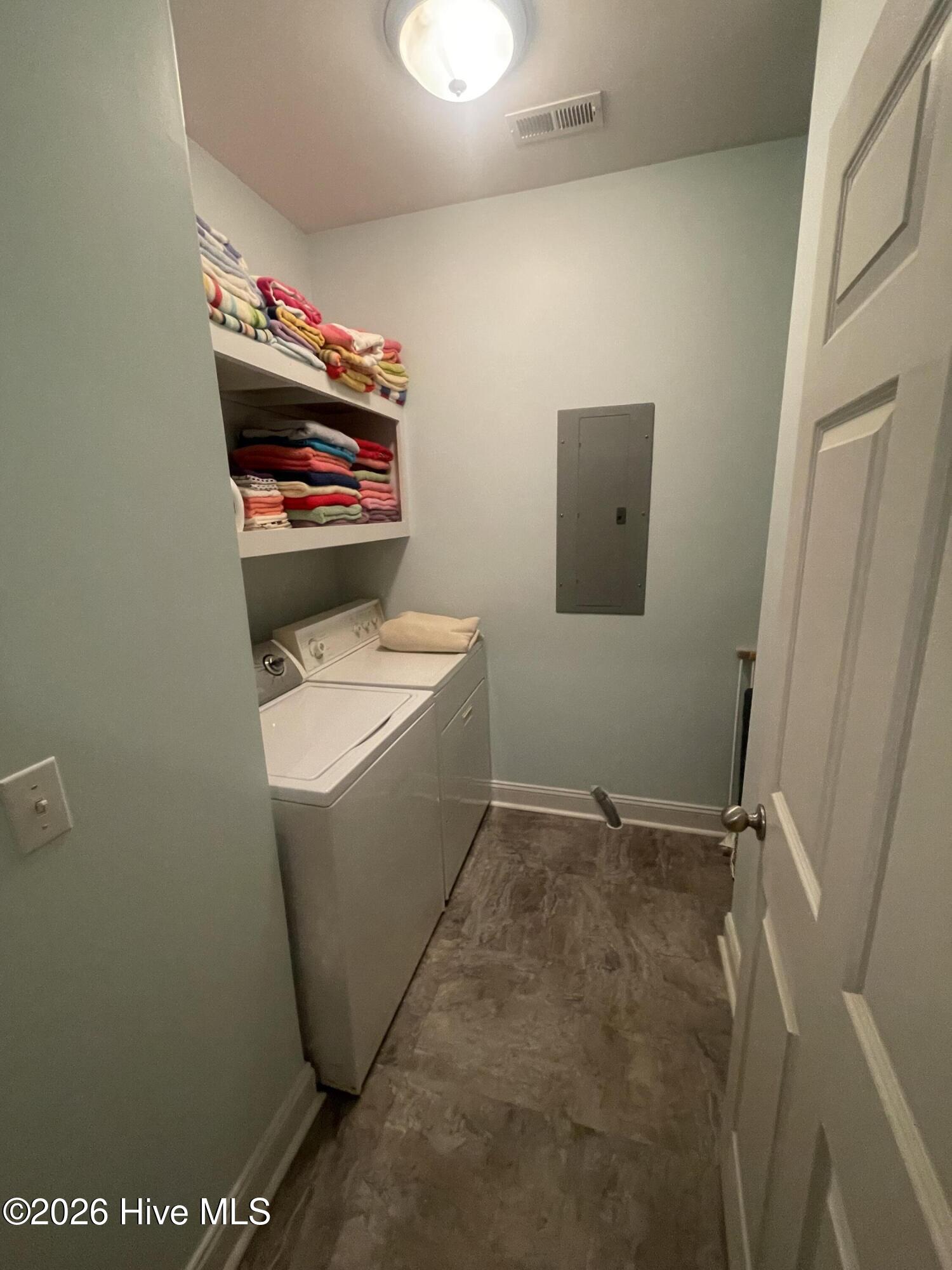 97 Woodbury Road Elizabethtown, NC 28337 - Photo 12 of 26 Laundry room