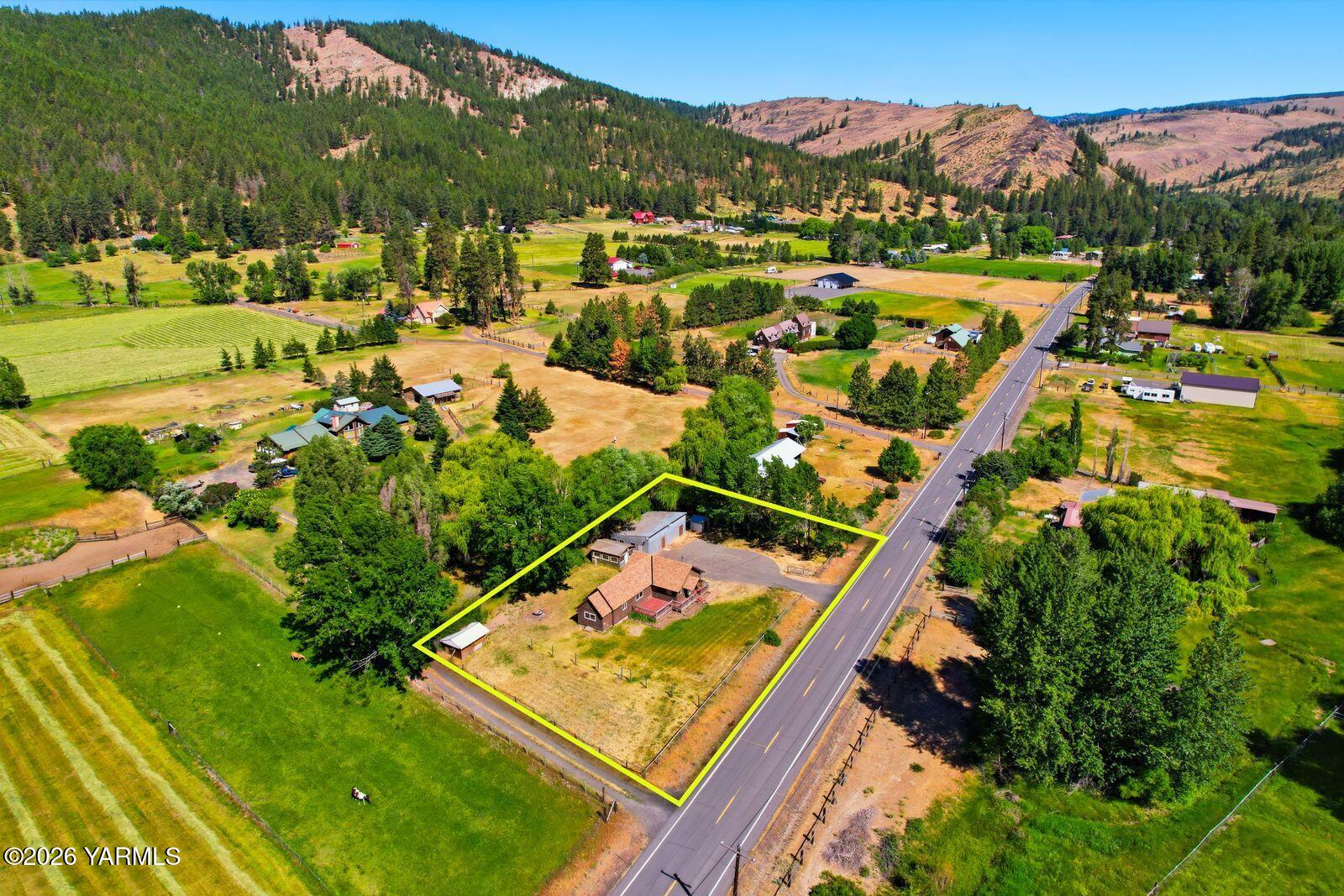 3780 Nile Road Naches, WA 98937 - Photo 36 of 43 a view of a city