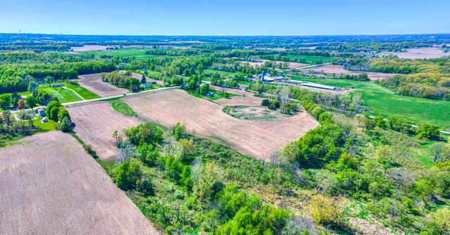 $699,999 | 2951 North Meridian Road, Hudson, MI 49247