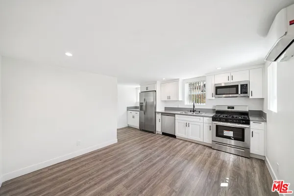 $1,650 | 1267 Vin Scully Avenue, Unit 1/2, Los Angeles, CA 90026