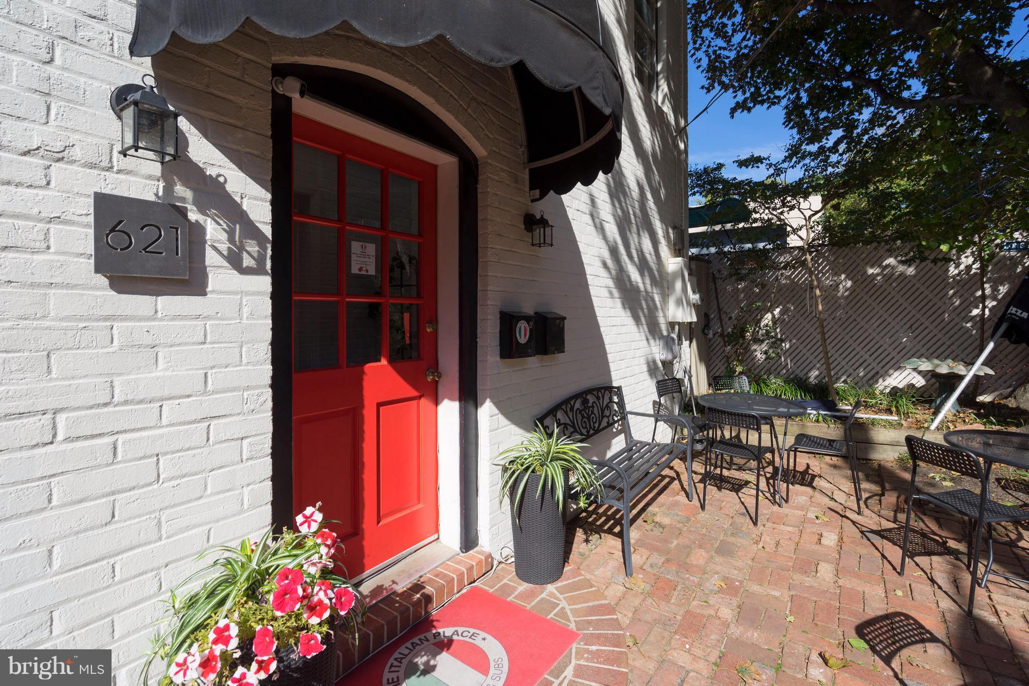 621 Wythe Street, Alexandria, VA 22314 Compass