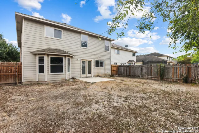 $1,895 | 2619 Gato Del Sol, San Antonio, TX 78245