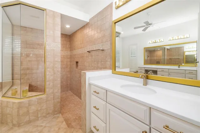 $900,000 | 11528 Savannah Lakes Drive, Parrish, FL 34219