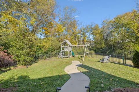 $975,000 | 2734 Paddock Park Drive, Thompson's Station, TN 37179