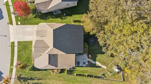 $975,000 | 2734 Paddock Park Drive, Thompson's Station, TN 37179